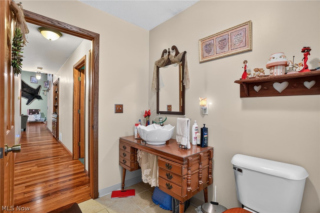 4393 Middle Road