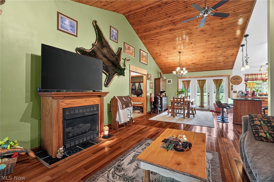 4393 Middle Road