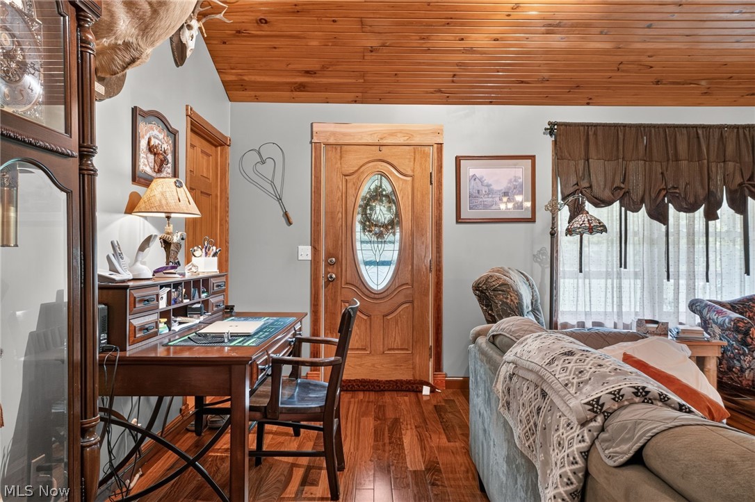 4393 Middle Road