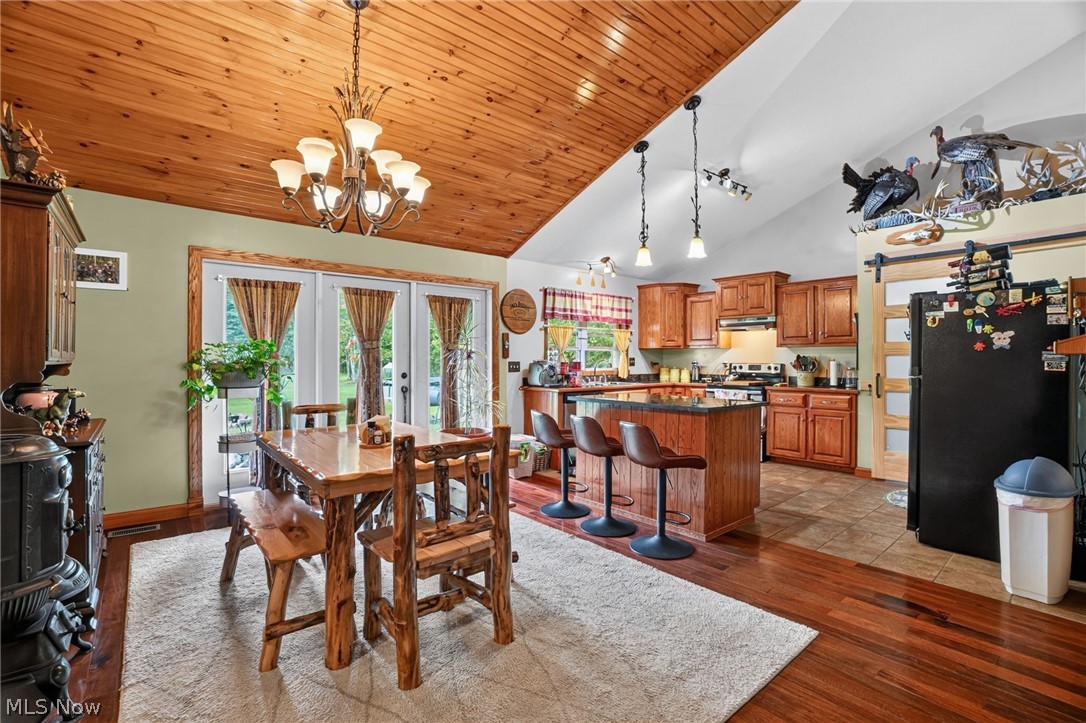 4393 Middle Road