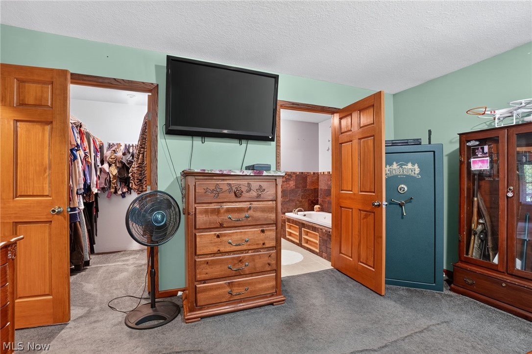 4393 Middle Road