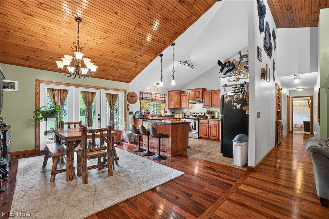 4393 Middle Road