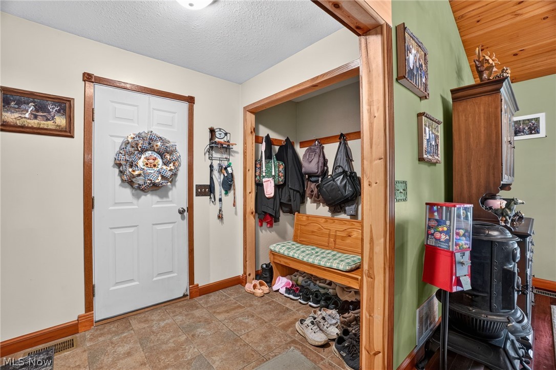 4393 Middle Road