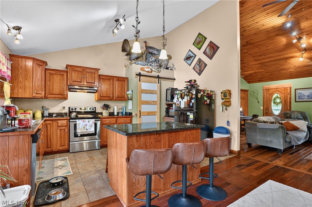 4393 Middle Road