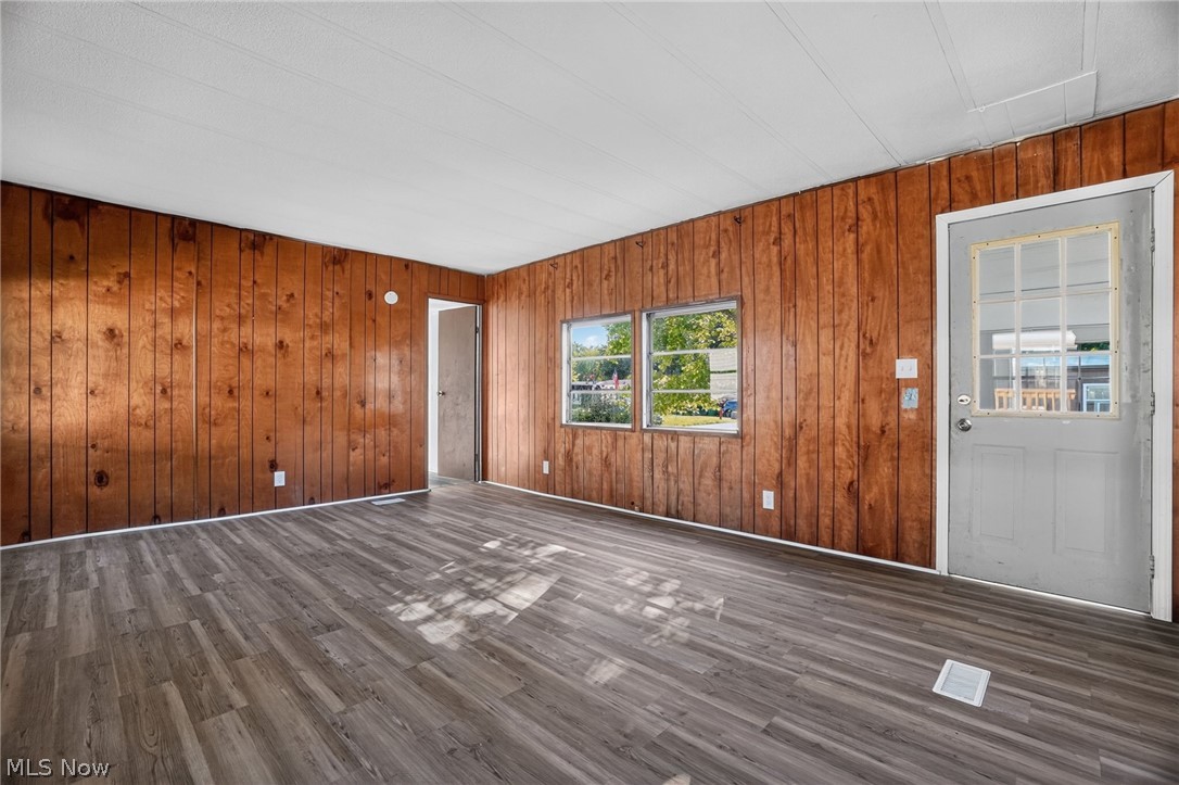 3583 Austin Road