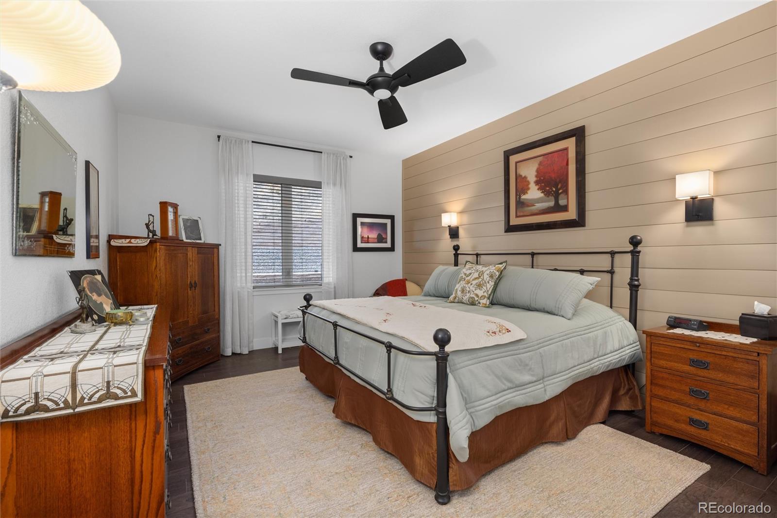 6823 Surrey Trail