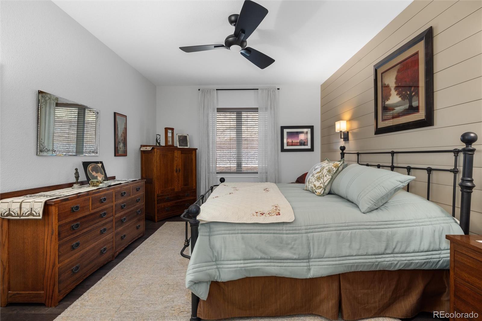 6823 Surrey Trail
