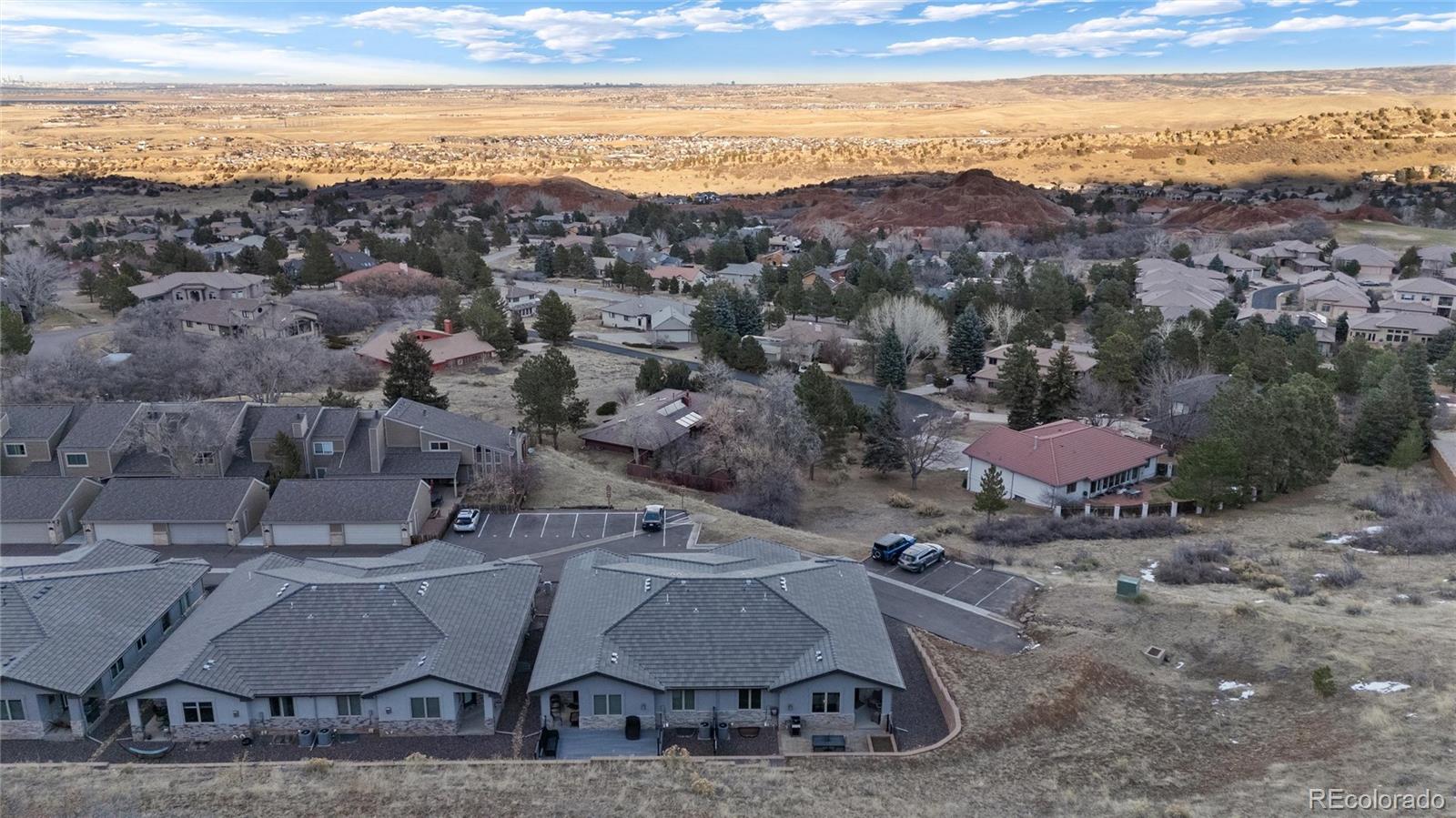 6823 Surrey Trail
