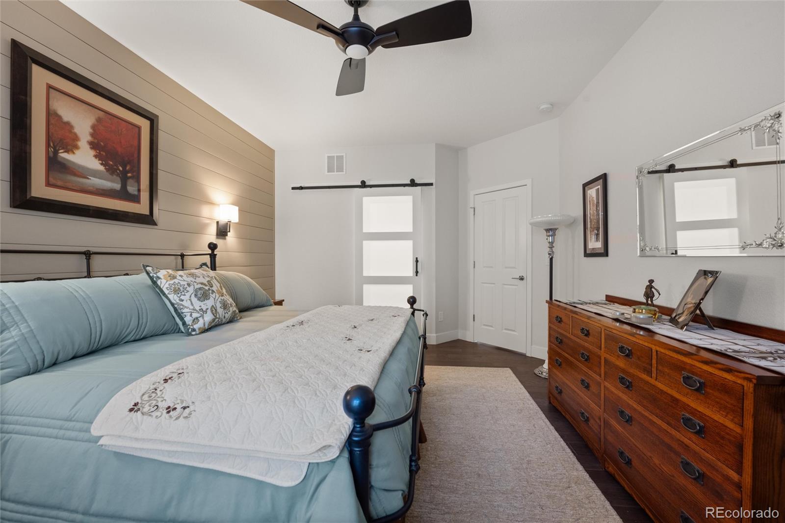 6823 Surrey Trail