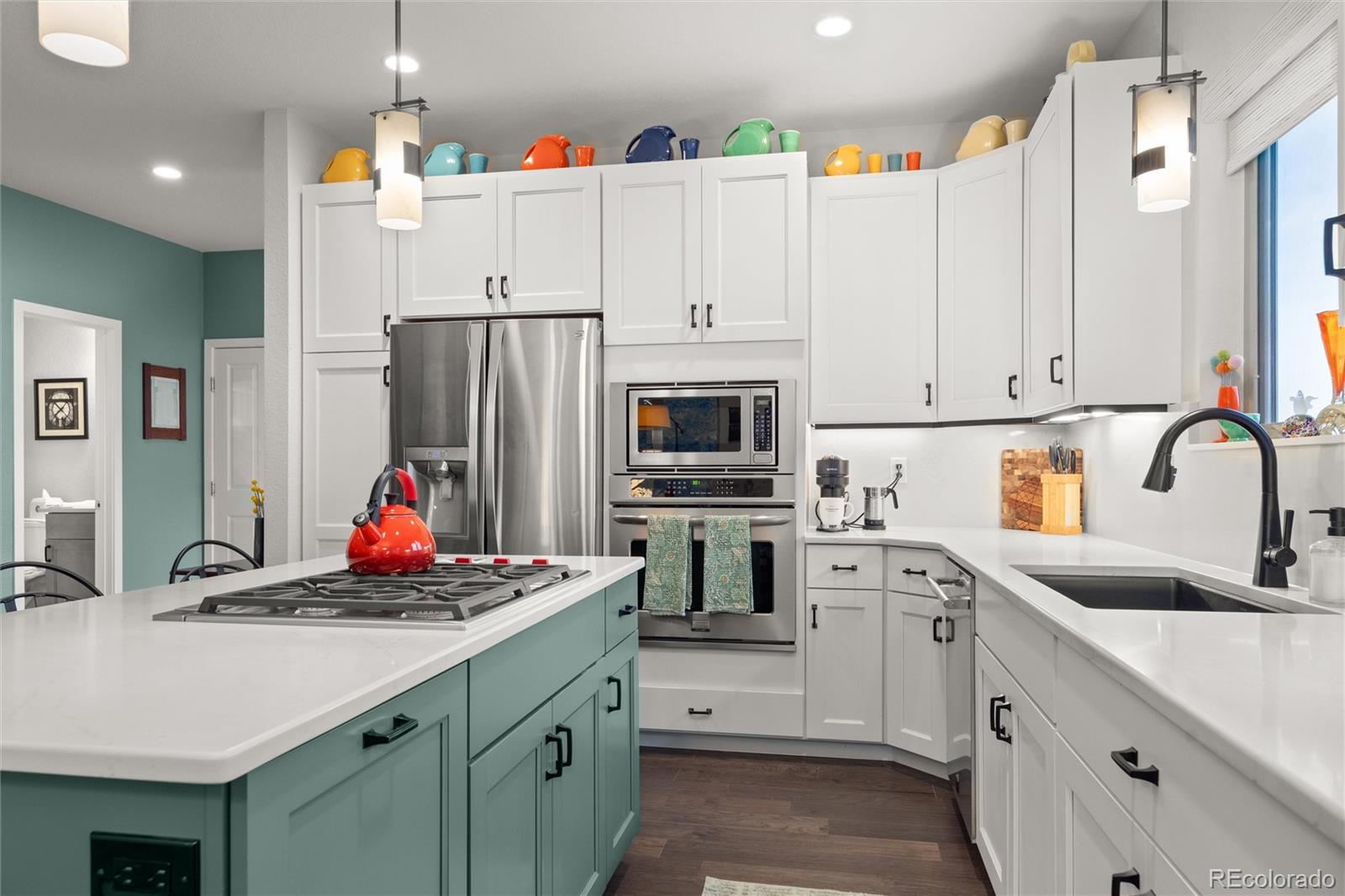 6823 Surrey Trail