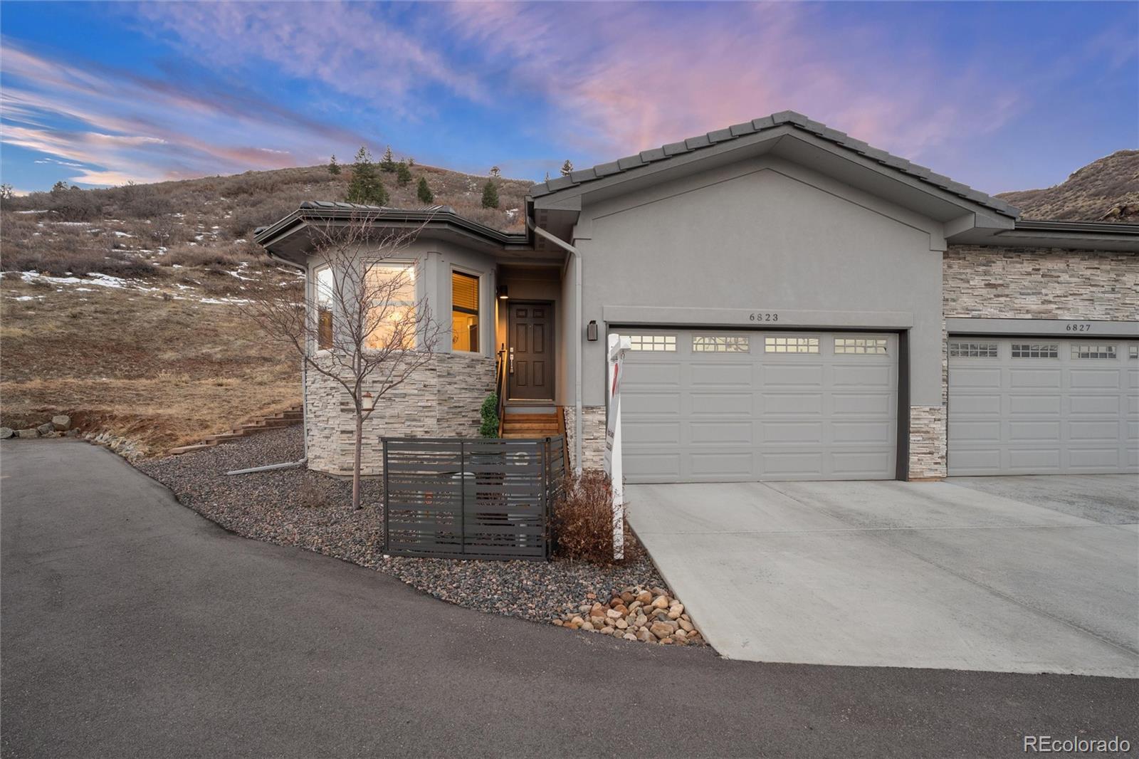 6823 Surrey Trail
