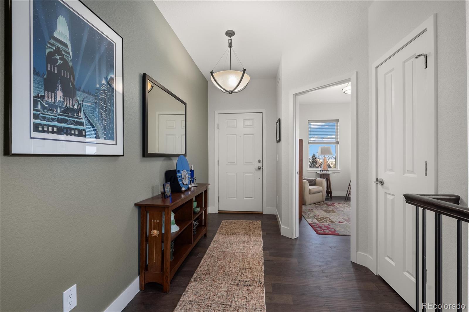 6823 Surrey Trail