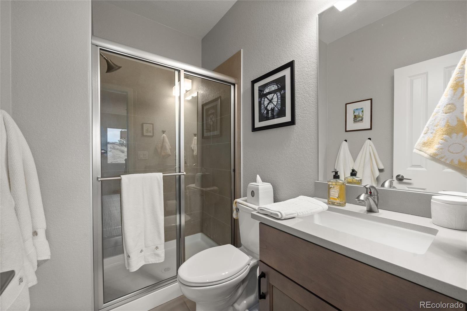 6823 Surrey Trail
