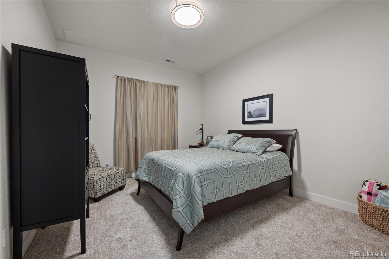 6823 Surrey Trail