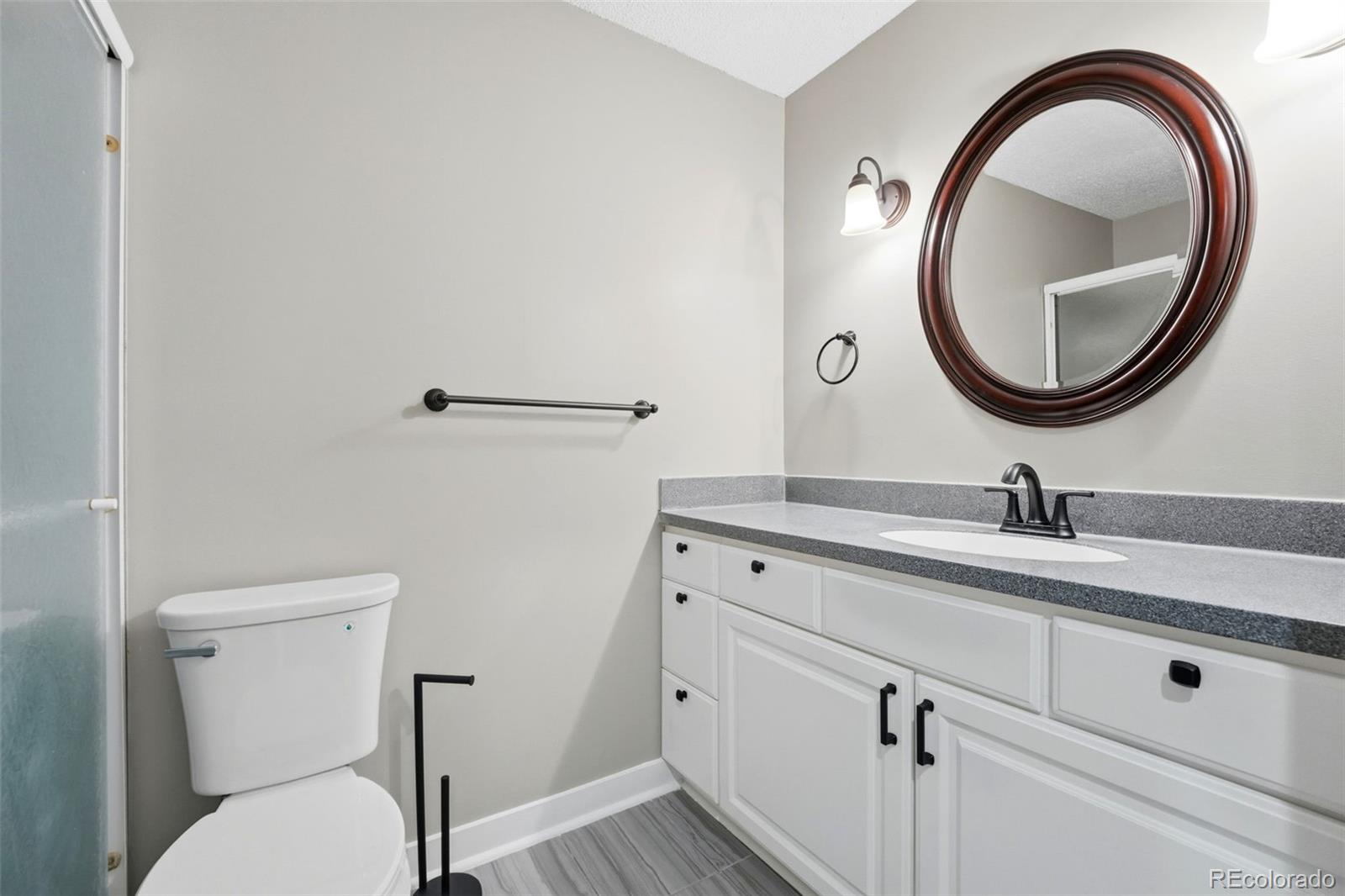 2260 E Geddes Avenue Unit: G