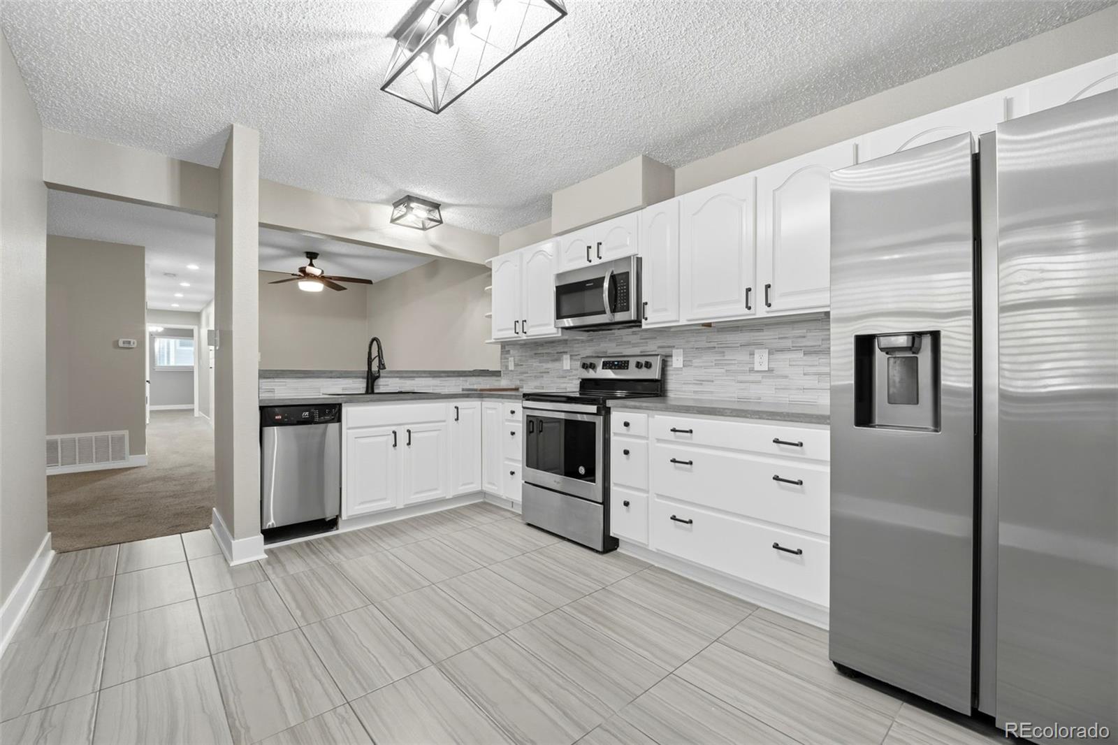 2260 E Geddes Avenue Unit: G