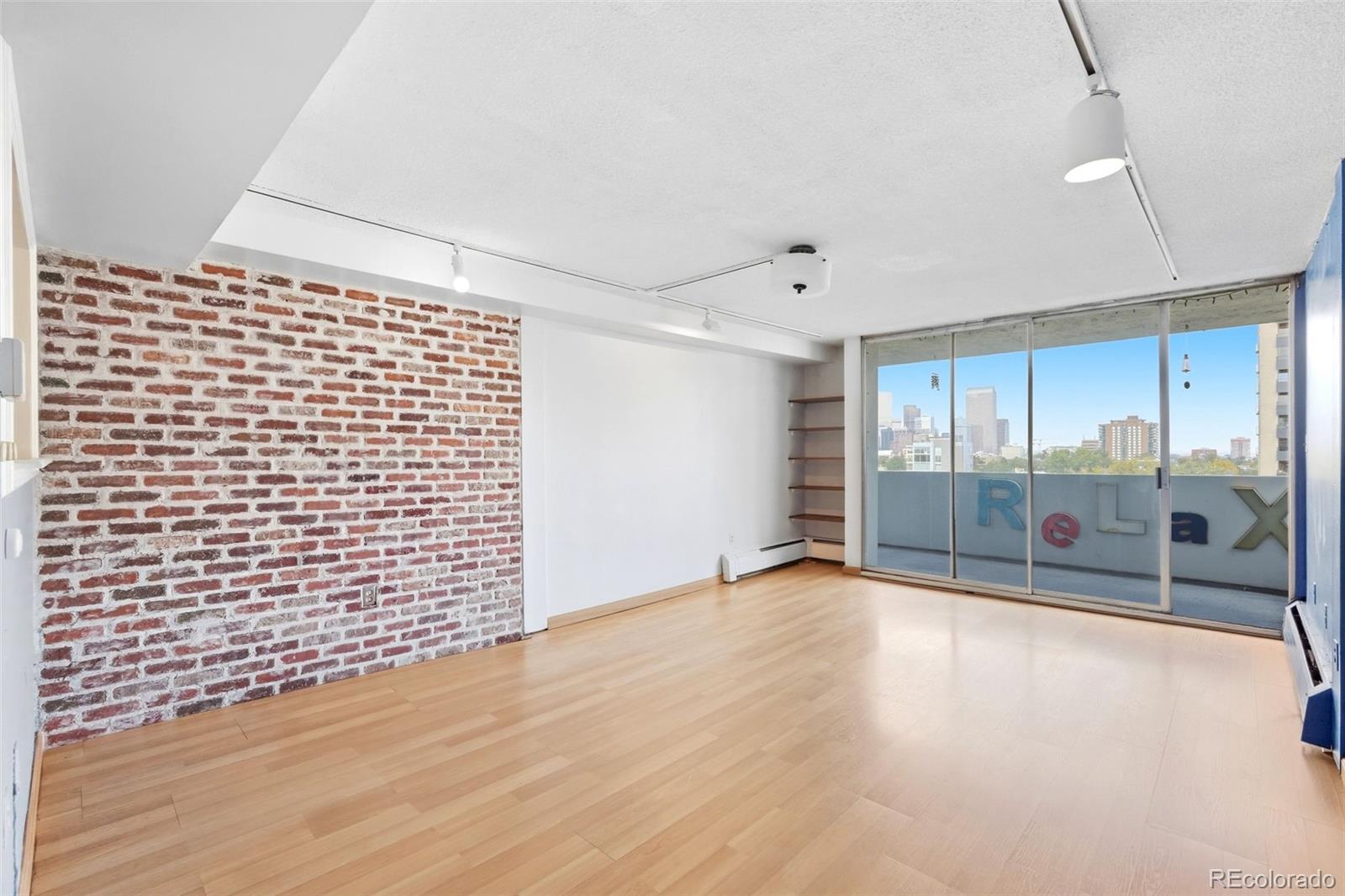 740 N Pearl Street Unit: 803