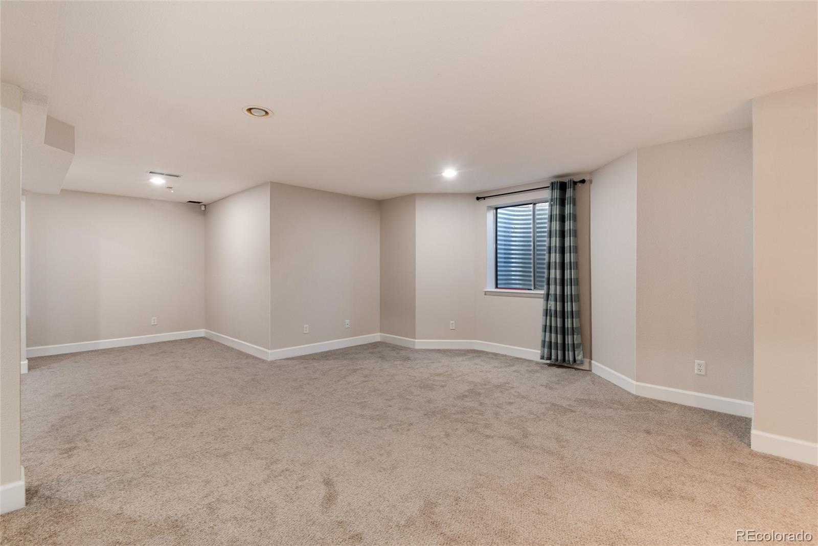 1902 W Sanibel Court