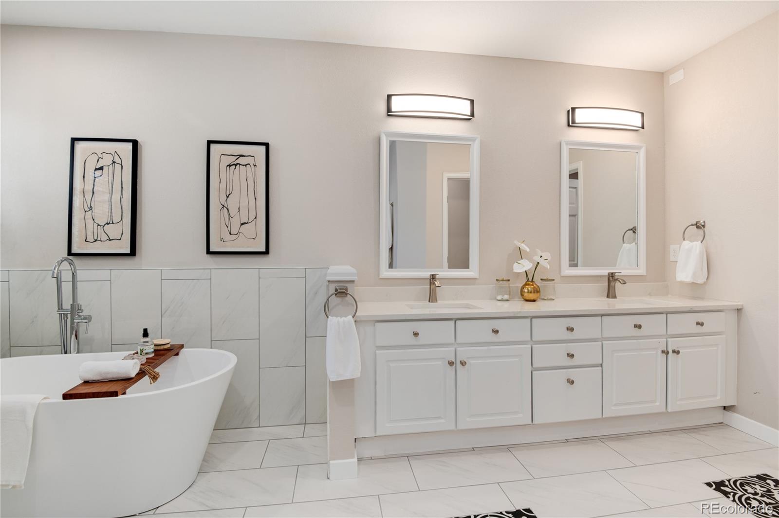1902 W Sanibel Court