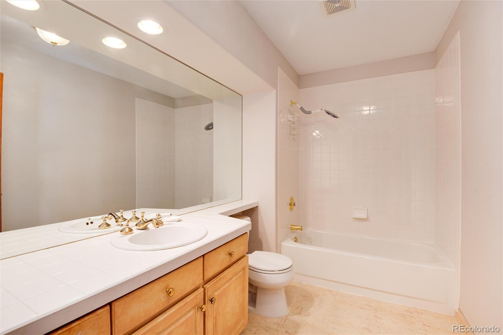 1902 W Sanibel Court