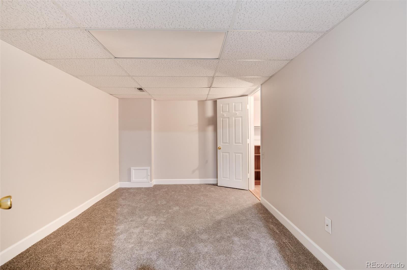 1902 W Sanibel Court