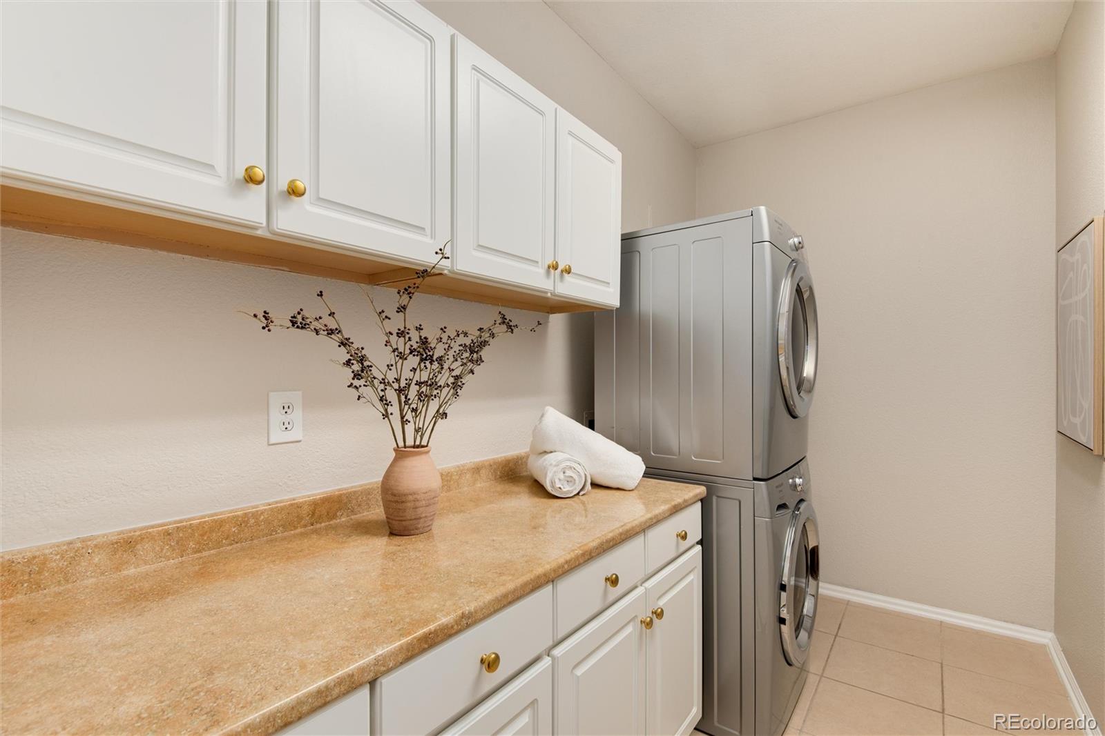1902 W Sanibel Court
