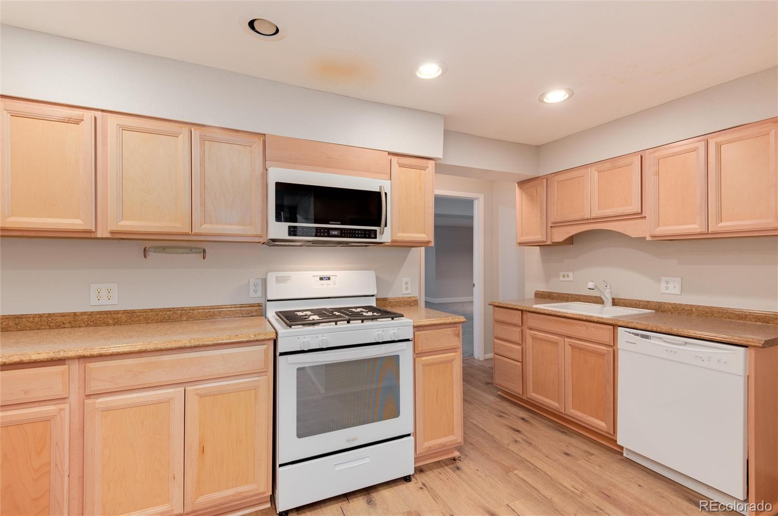 1902 W Sanibel Court