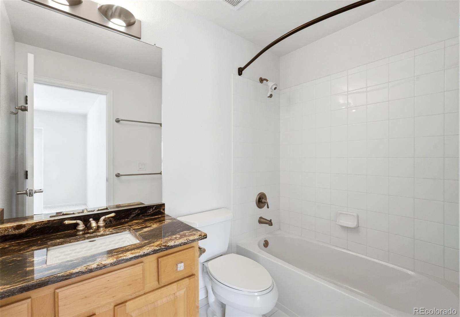 1395 Peninsula Circle