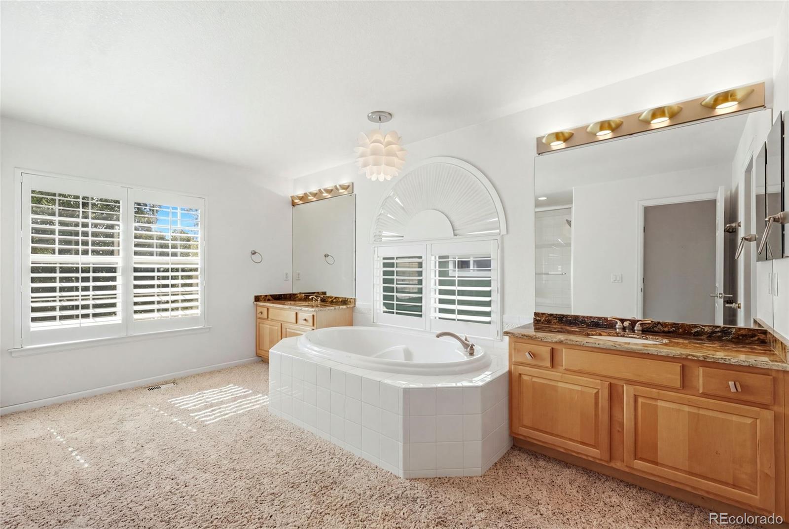 1395 Peninsula Circle
