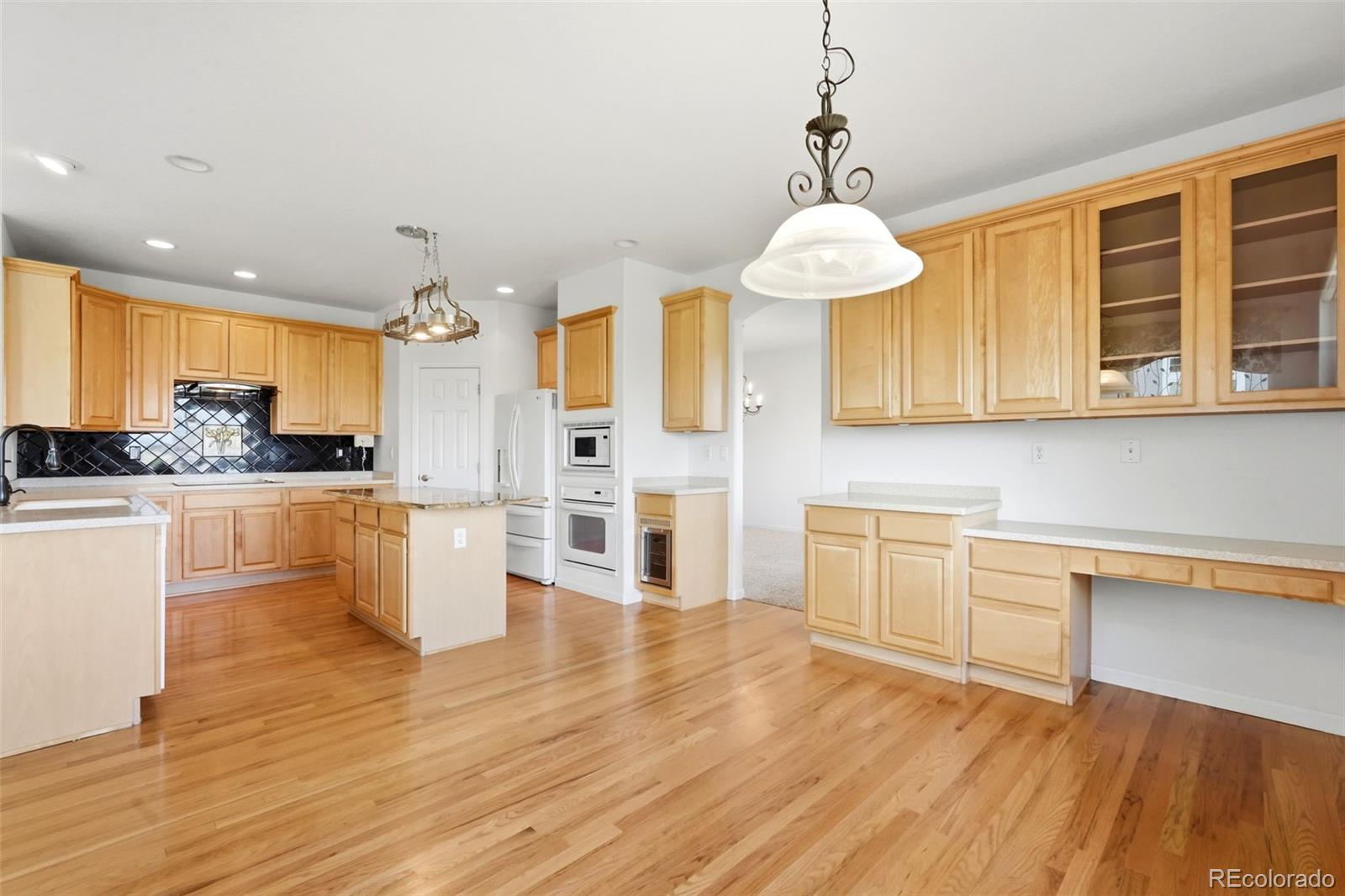 1395 Peninsula Circle