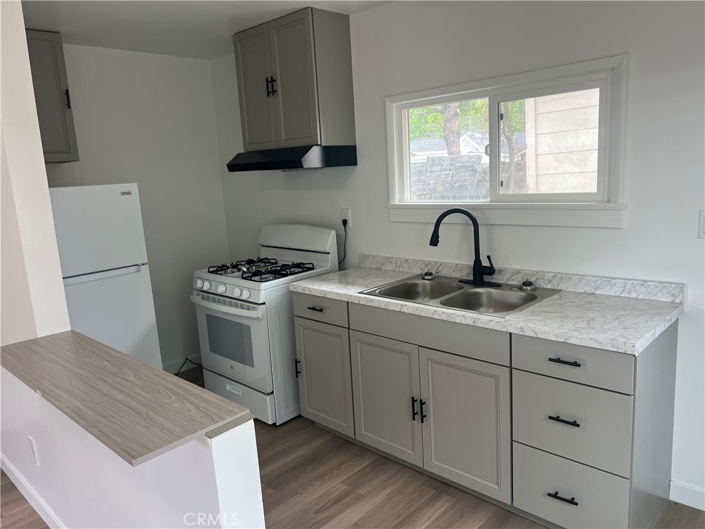 5285 Capistrano Avenue