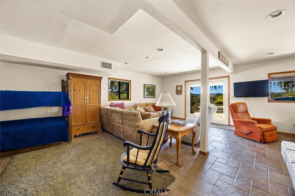 7172 Town Creek