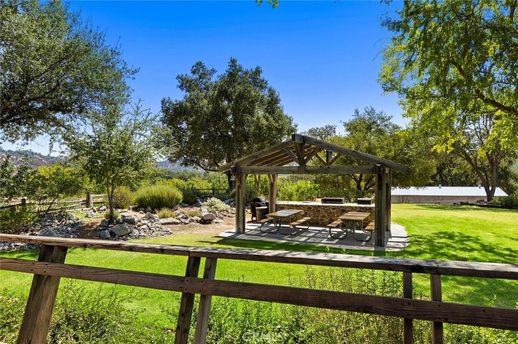 7172 Town Creek
