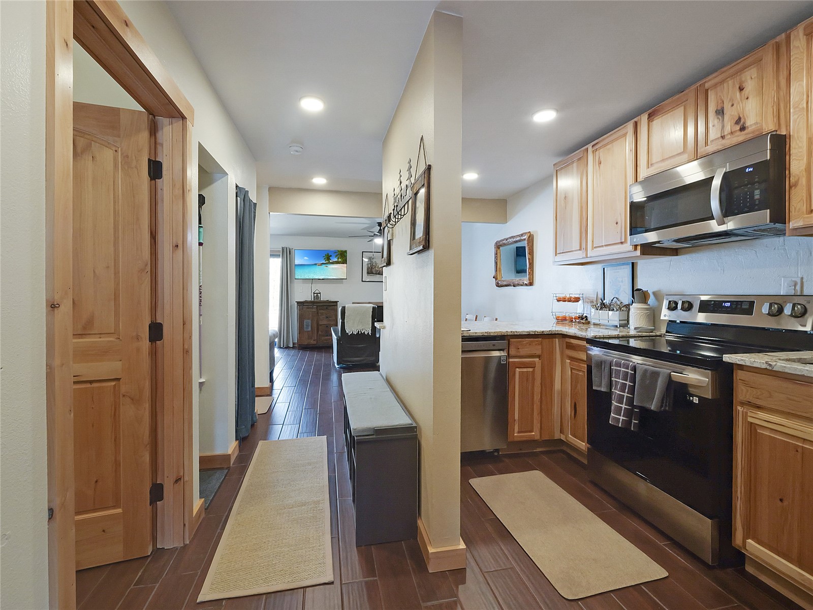 22974 Us Highway 6 A103