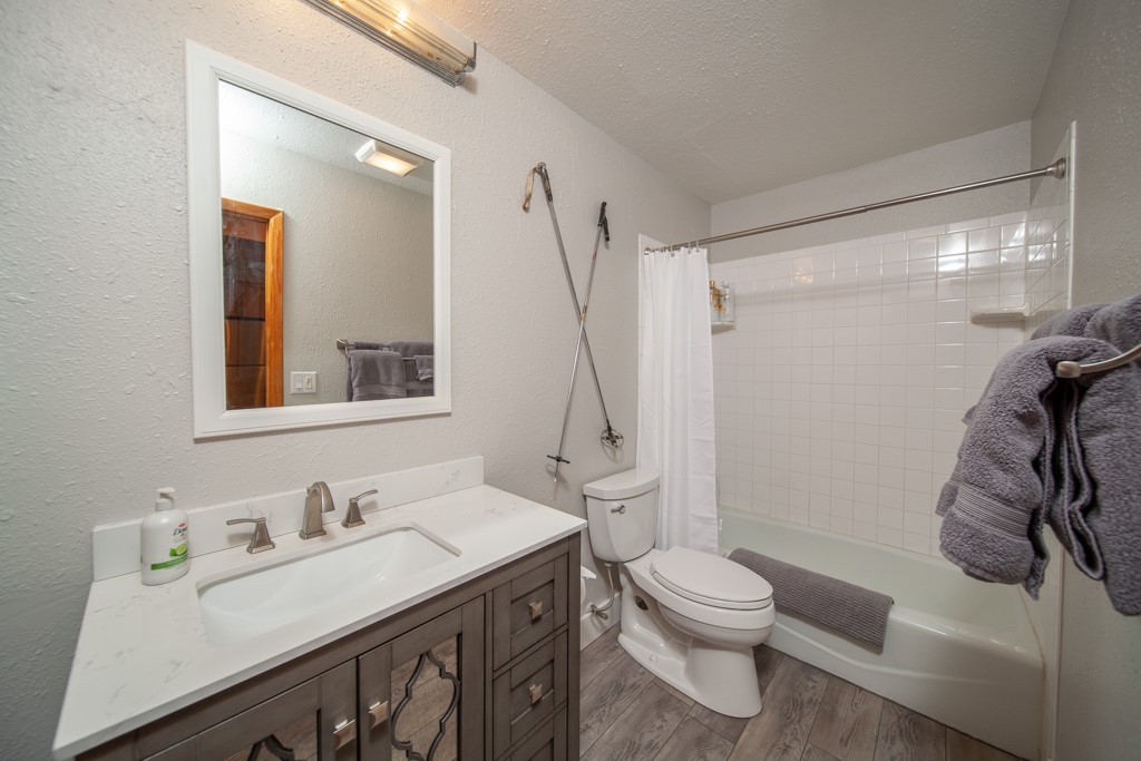 107 N Harris STREET 120