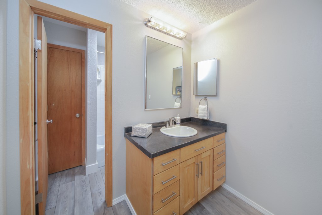 107 N Harris STREET 120