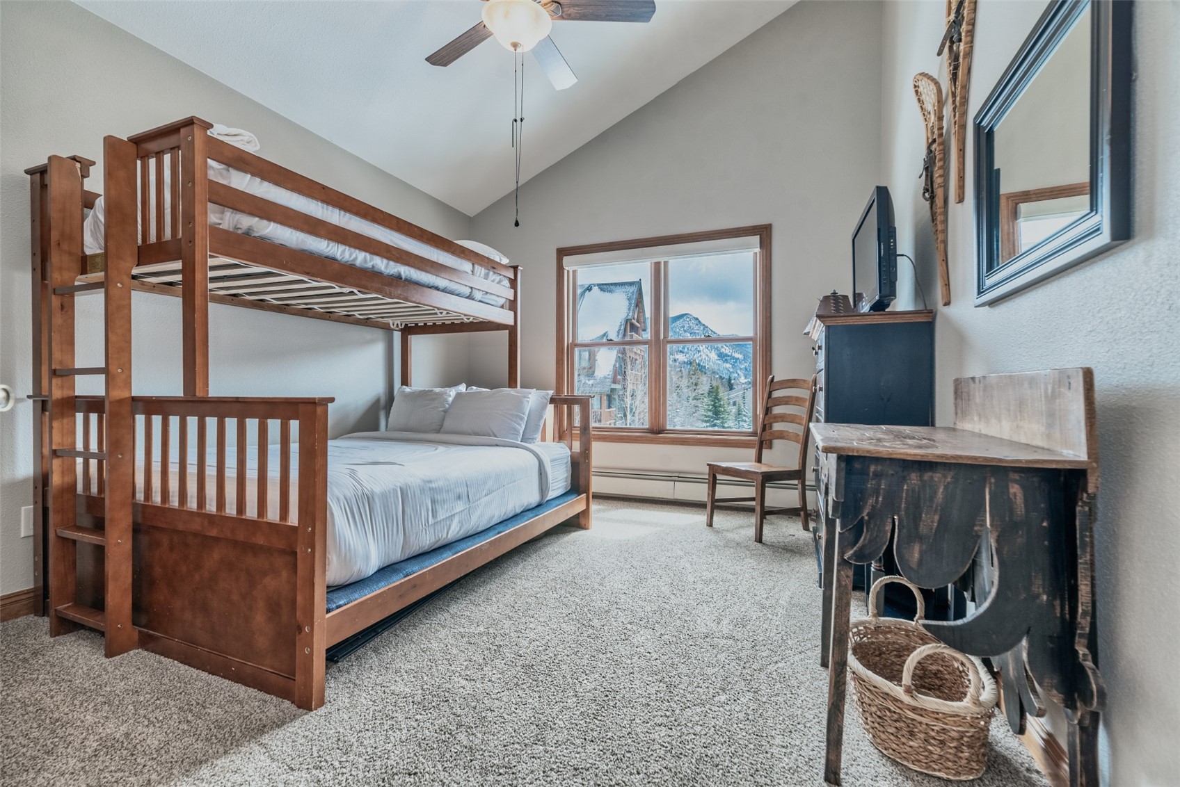 22714 Us Highway 6 5992