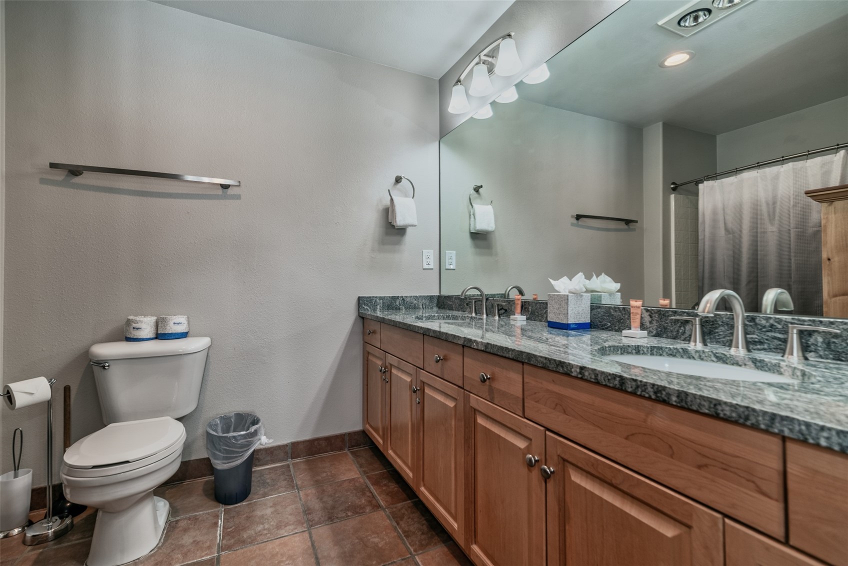 22714 Us Highway 6 5992