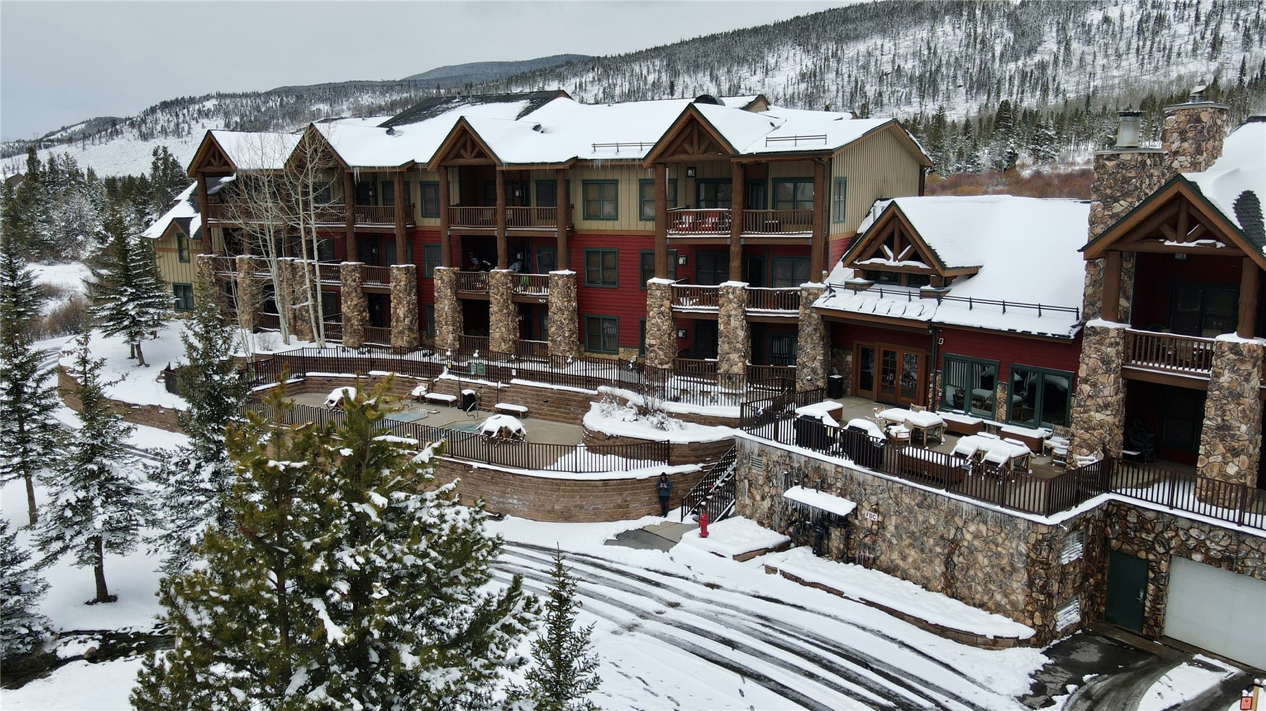 22714 Us Highway 6 5992