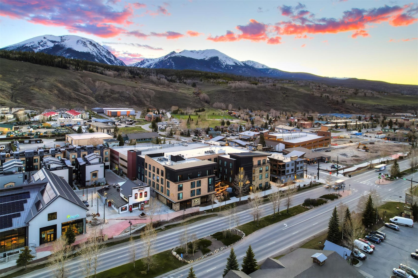 37 W 4th STREET 303E