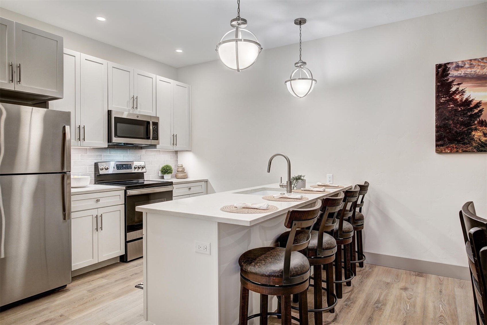 37 W 4th STREET 303E