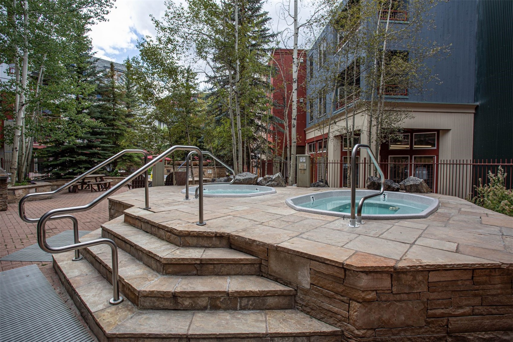 140 Ida Belle DRIVE 8309