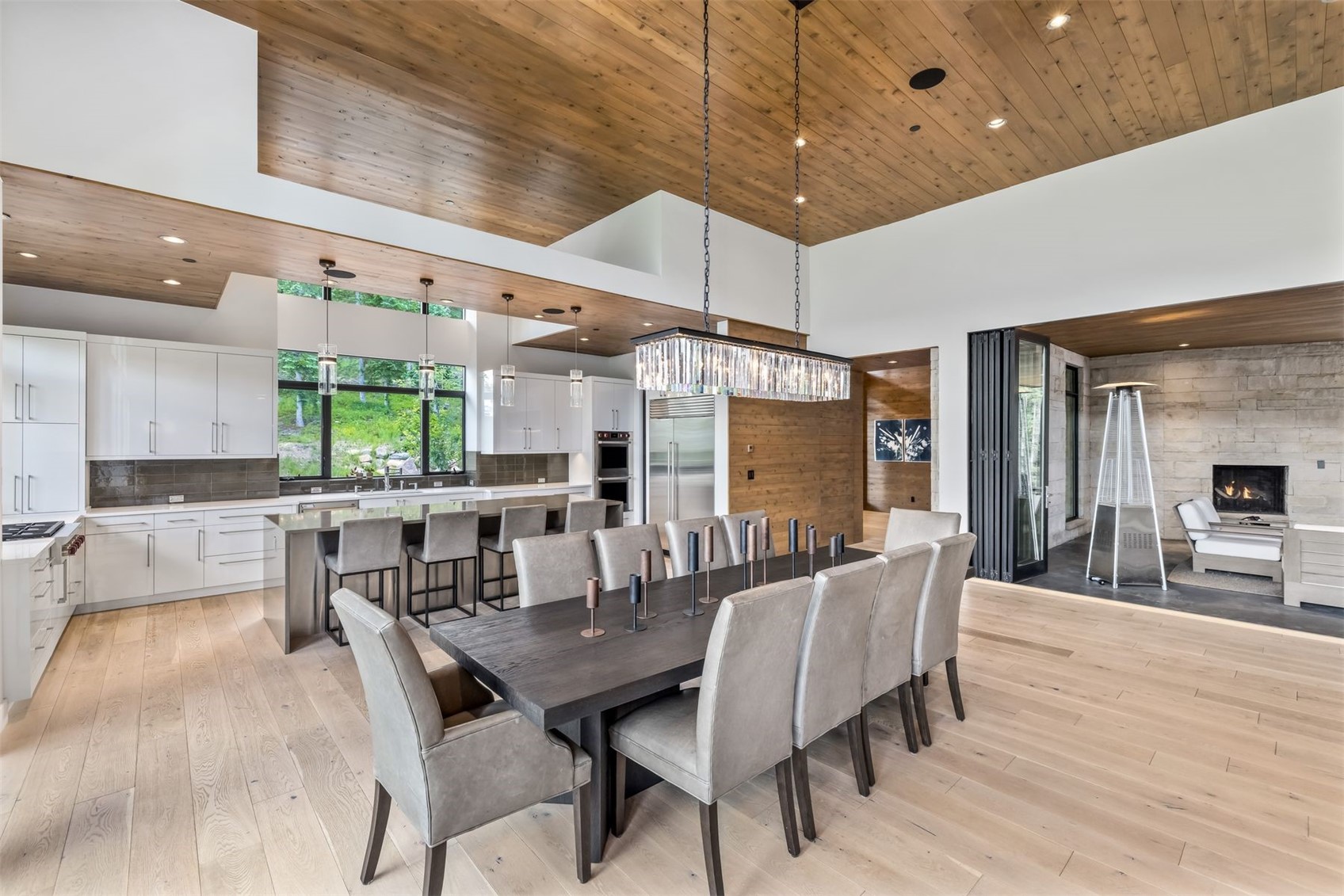 585 Two Cabins DRIVE