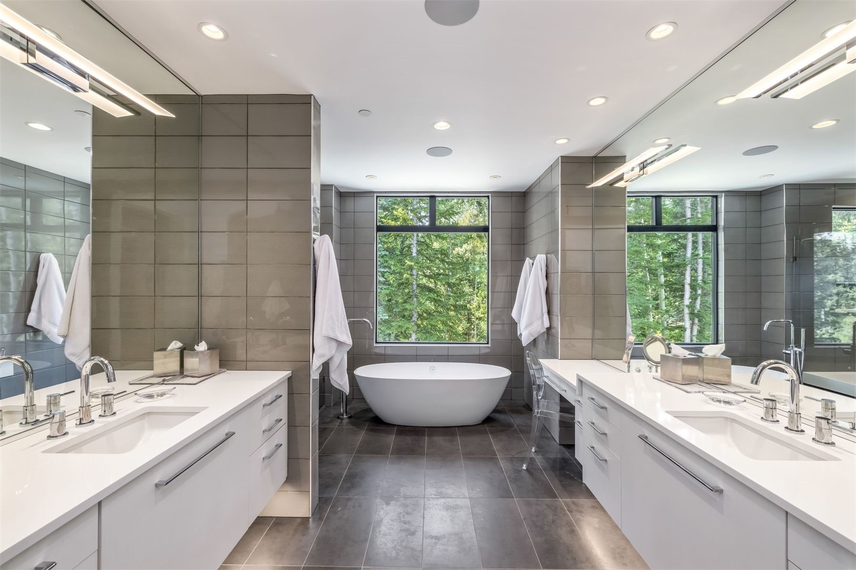 585 Two Cabins DRIVE