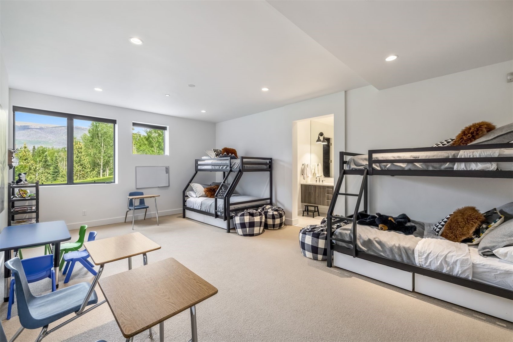 585 Two Cabins DRIVE