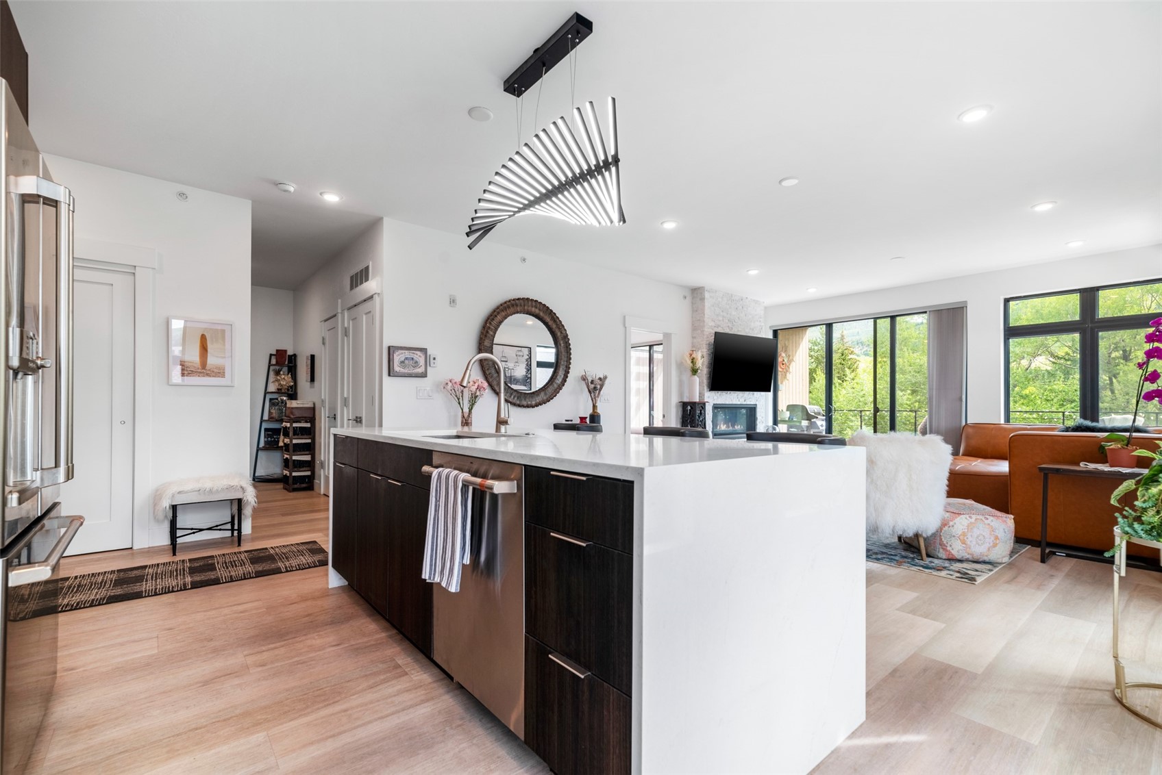 930 Blue River PARKWAY 936