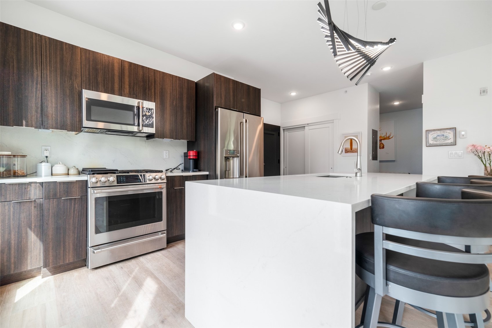 930 Blue River PARKWAY 936