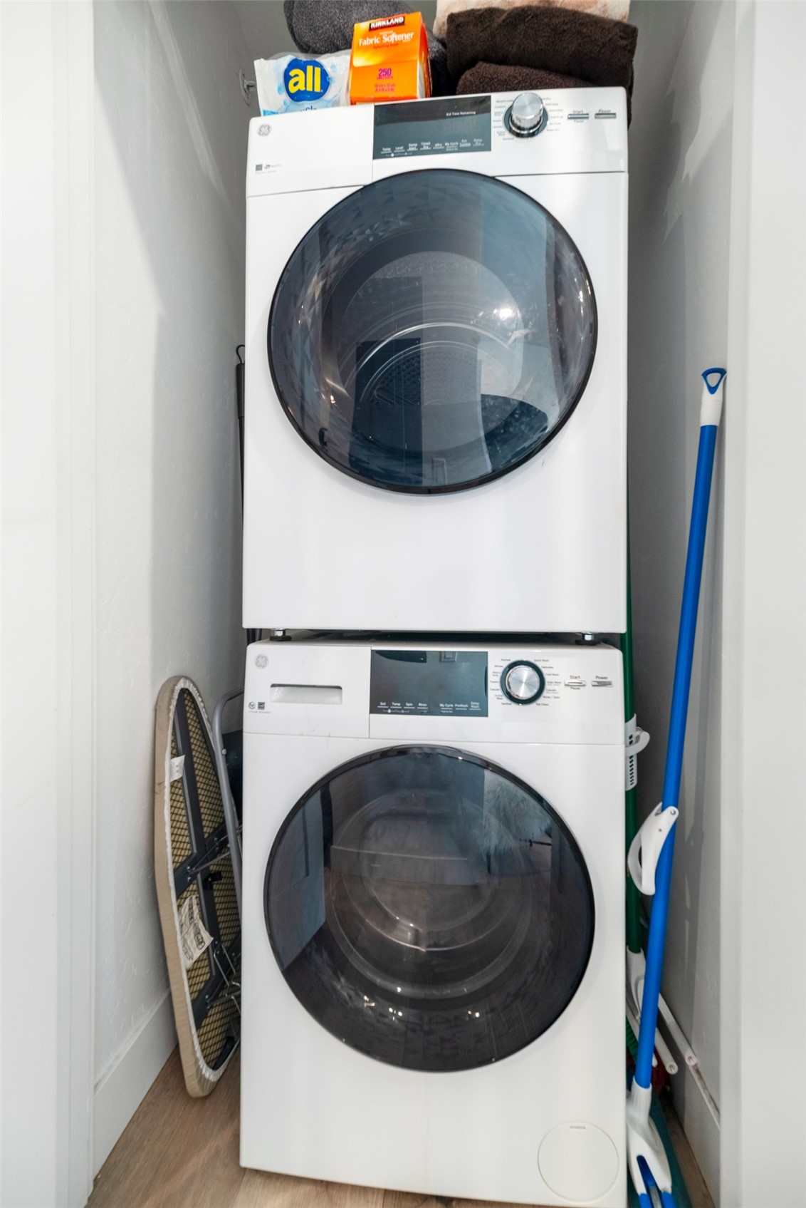 930 Blue River PARKWAY 936