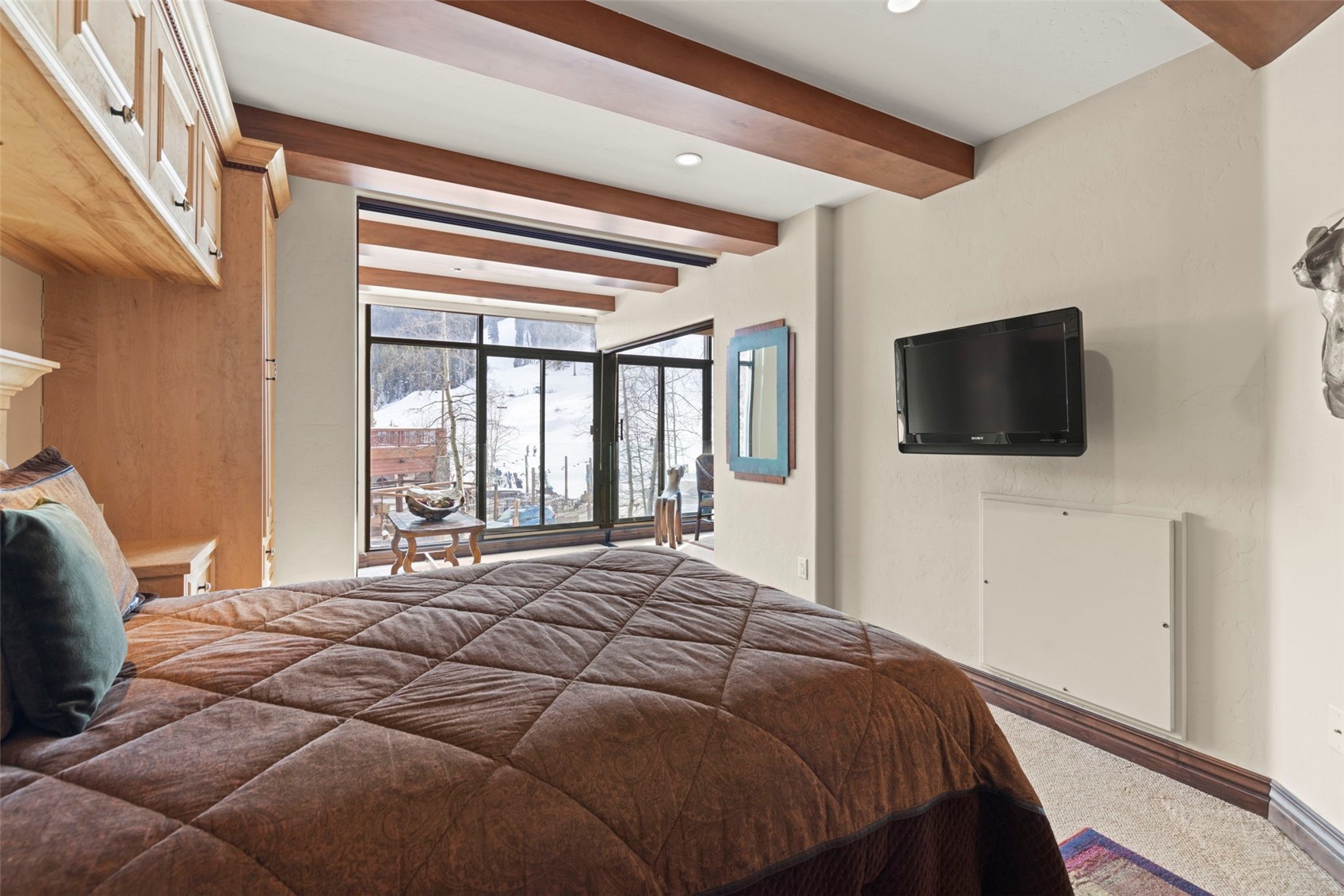 104 Wheeler PLACE 208