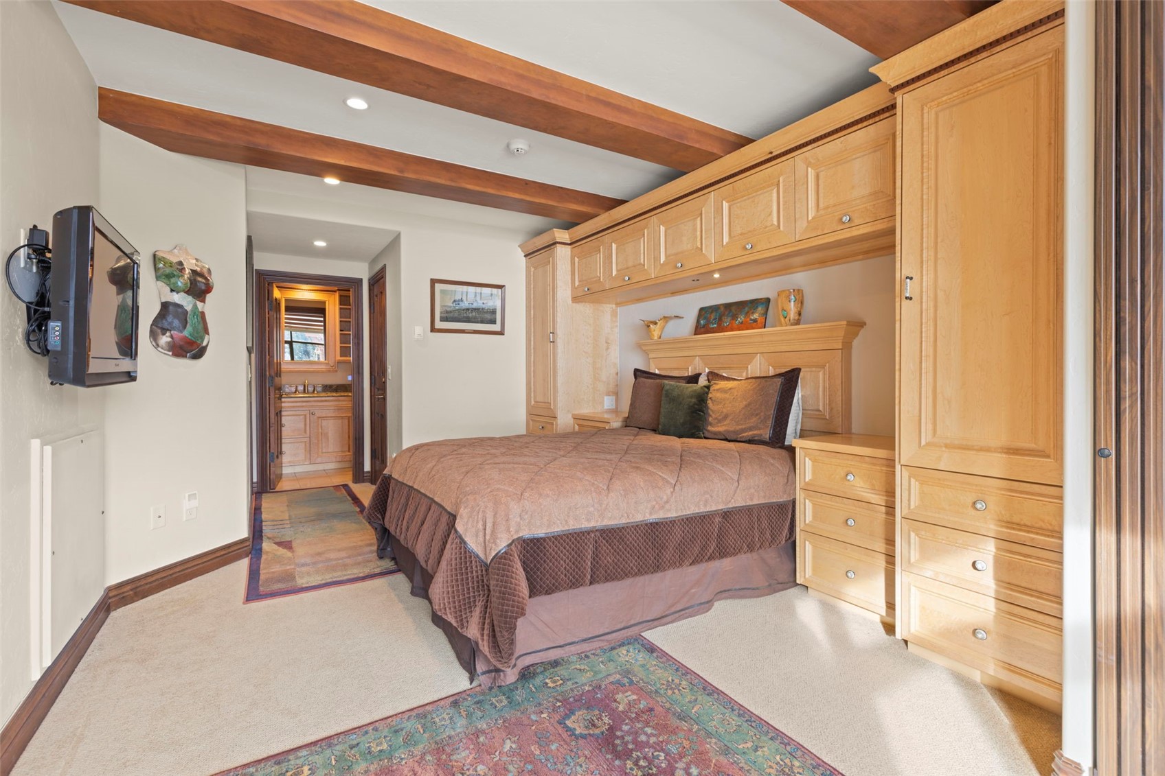 104 Wheeler PLACE 208